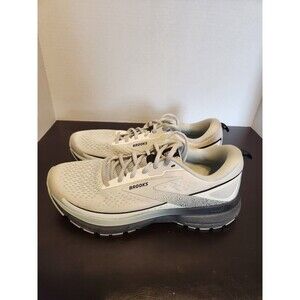 Size 8.5 - Brooks Trace 3 White Oyster W